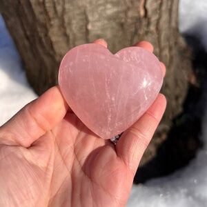 Rose (1) quartz with starlight heart with stand | crystal